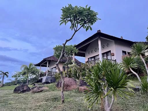 Makawi Tuwa - Main Image