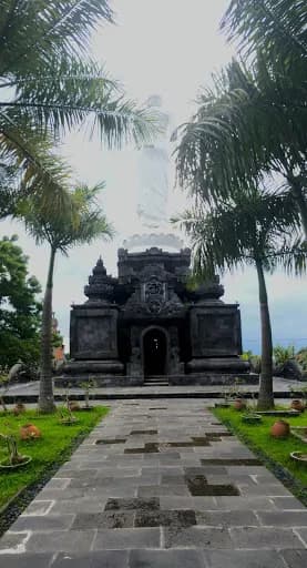 ᬧᬶᬳᬭᬫ᭄ᬧᬸᬅᬲ᭄ᬢᬧᬓ᭟ Vihara Mpu Astapaka - Main Image