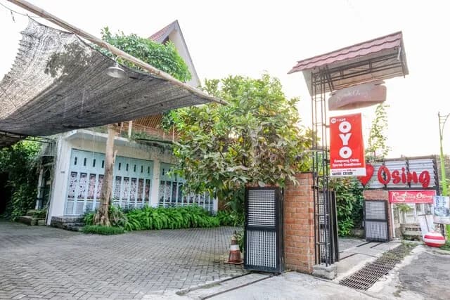 OYO 1230 Kampoeng Osing Syariah Guesthouse - Main Image