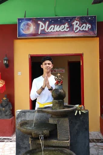 Planet Bar & Karaoke - Main Image