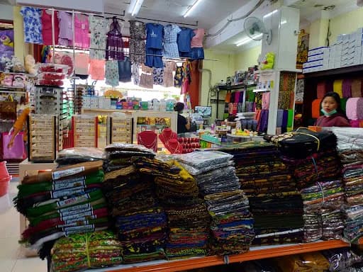 Kembar Fashion Seririt - Main Image