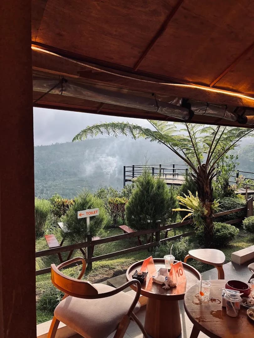 Oran Cafe - Main Image