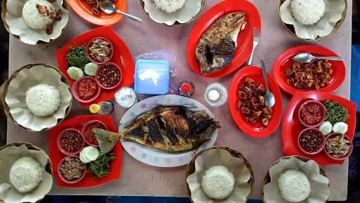 Lesehan Ikan Bakar Bokir - Main Image