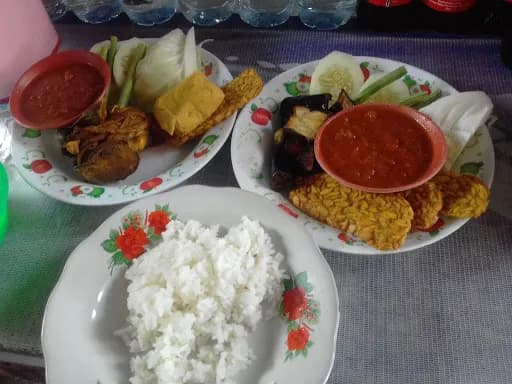Kalibukbuk Traditional Food Court - Main Image