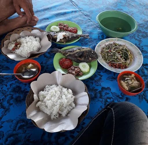Lesehan Ikan Bakar Caluk 1 - Main Image