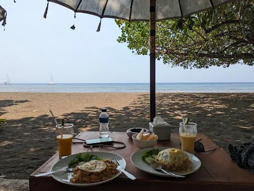 Warung Chill and Relax - Main Image