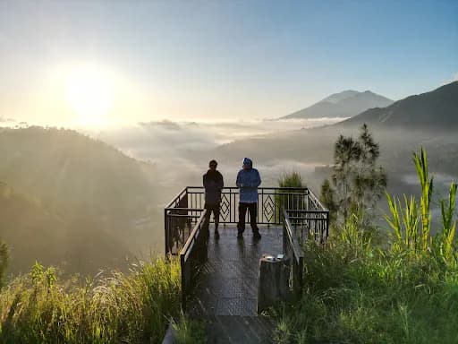Pinggan Sunrise View Pohon Cinta - Main Image
