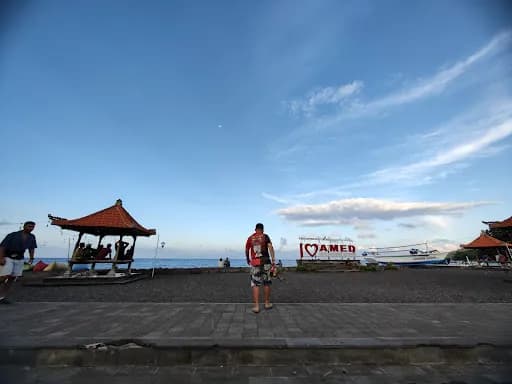 AMED SELFIE - Main Image