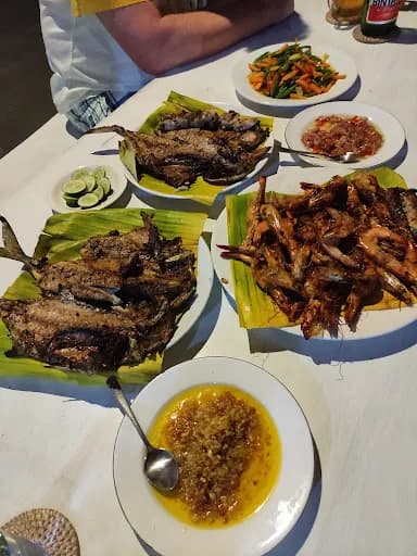 Cafe Laper Full - Main Image
