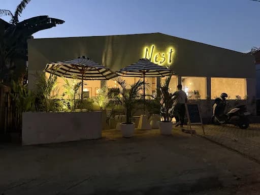 NEST Coffee and Restaurant Amed - Main Image
