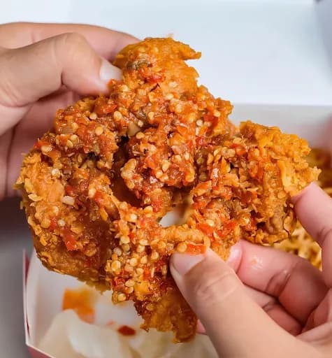 GOGO Fried Chicken Amlapura - Main Image