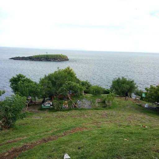 Pulau Paus - Main Image