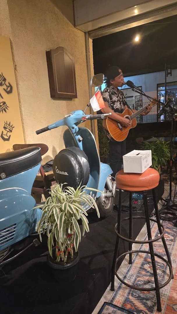 Old king Bar - Main Image