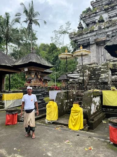 Nyoman Local culture class - Main Image