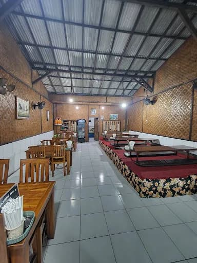 Warung Sari Ratih Seafood - Main Image