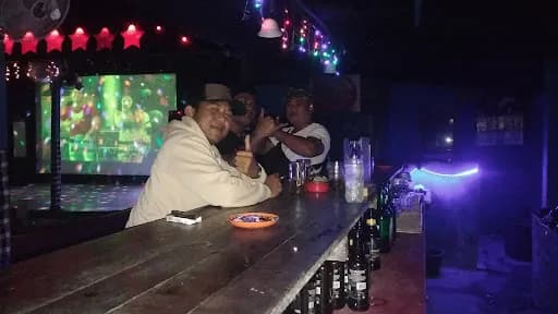 CAFE 77 BAR & KARAOKE - Main Image