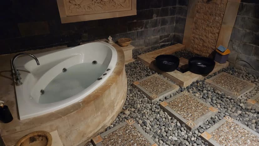 Toyo Magelung Spa And Beauty Salon - Main Image