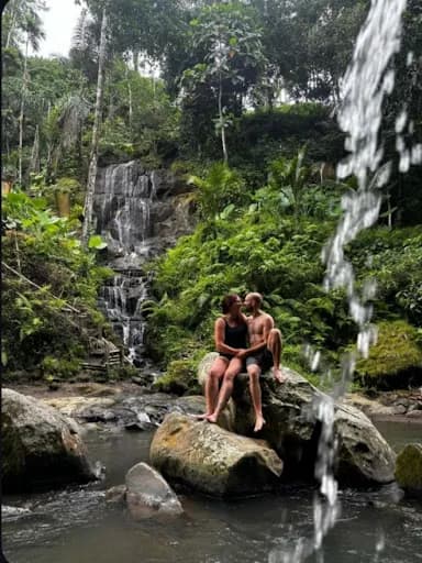 Ulu cangkir waterfall - Main Image