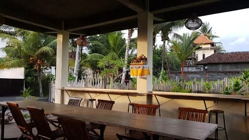 Hary's Cafe - Main Image