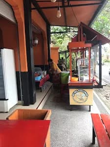 BABI GULING LEBIH BANGLI - Main Image