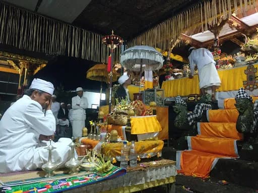 PASAR SENGGOL DESA PAKRAMAN NONGAN - Main Image