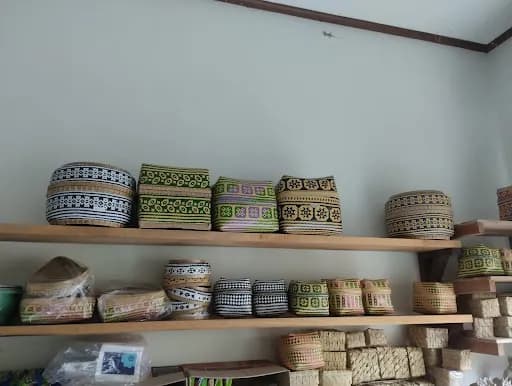 Mira Weaving Shop - Main Image