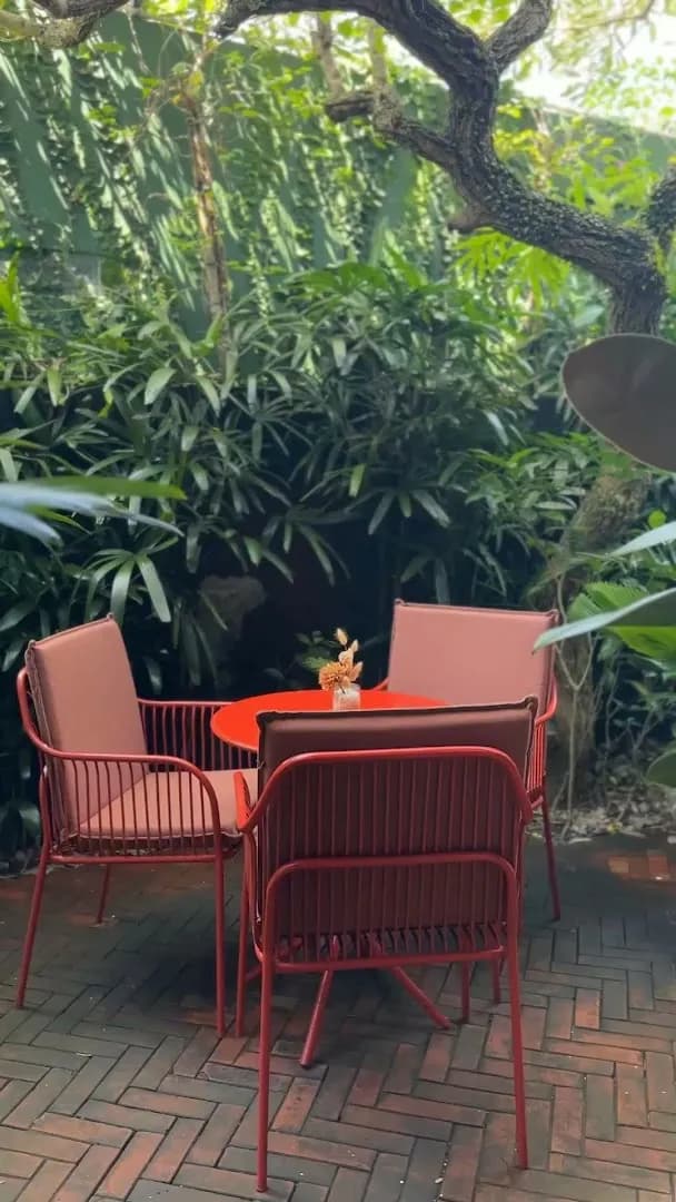 Cafe LAUT - Main Image