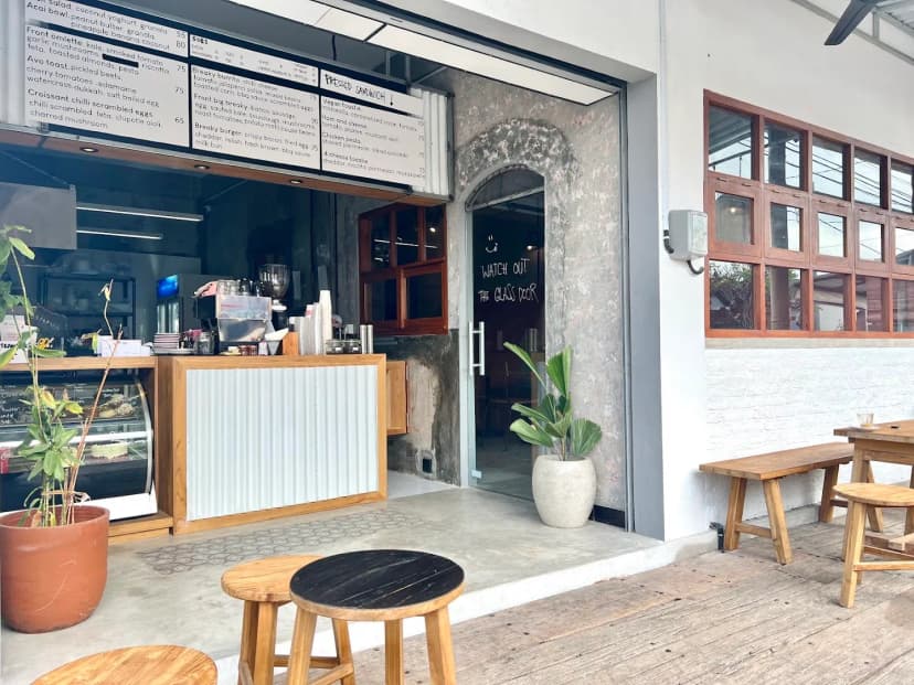 Front Cafe Kedungu - Main Image