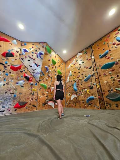 Klimb Boulder Gym Bali - Main Image