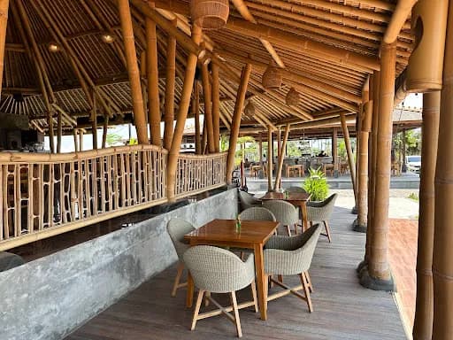 Padi Club Bar and Restaurant - Main Image