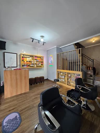 Famous Beauty Bar - Main Image