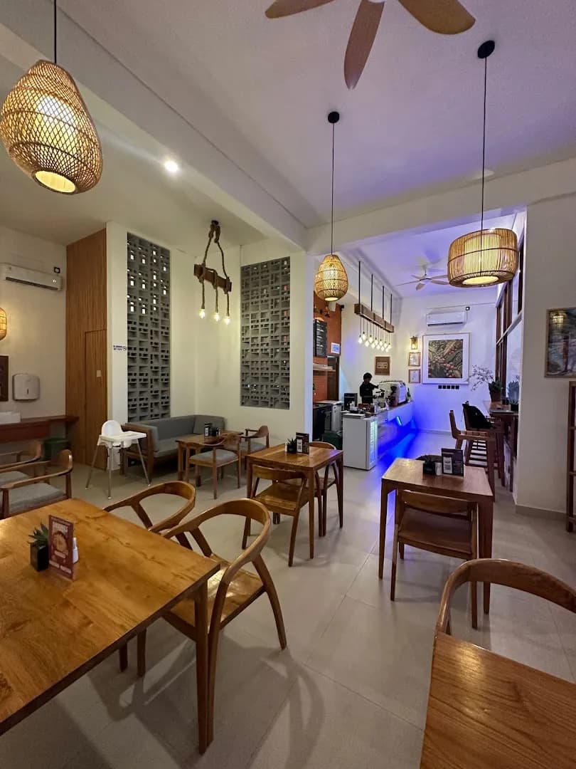 Tamorra Cafe - Main Image