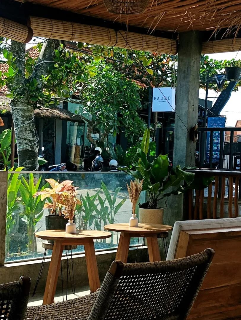 R coffee - Main Image