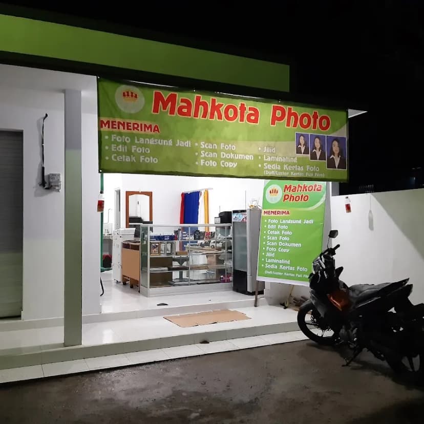 Mahkota Photo - Main Image
