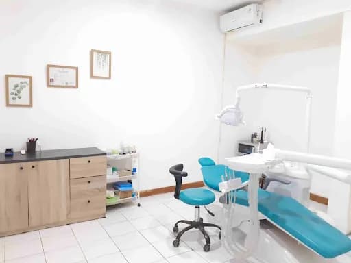 10to8 Dental Clinic (Dokter Gigi/Dentist) - Main Image