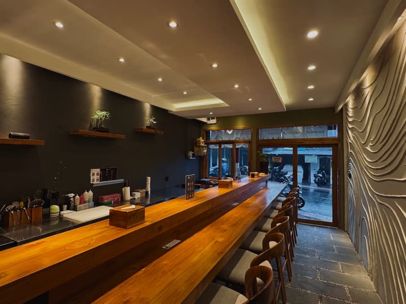 Musubi Japanese Traditional Onigiri - Main Image