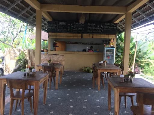 Dek Gun Restaurant - Main Image