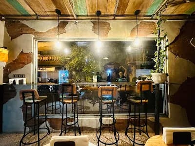 Gaees Burger Ubud - Main Image