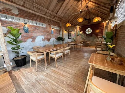 Adi Warung - Main Image