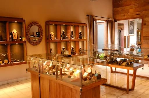 Sunaka Jewelry - Main Image