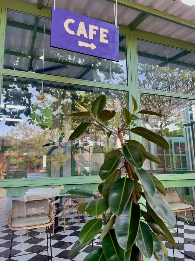 Aliana Cafe & Bakery - Main Image