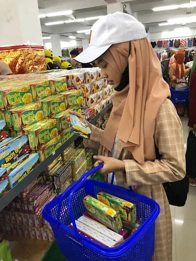 Pusat Oleh Oleh Cening - Main Image