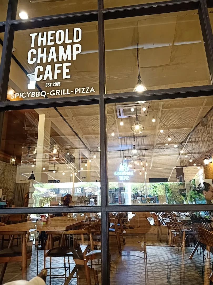 The Old Champ - Main Image