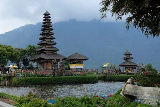 Putu Bali Driver - Tour Services - Main Image