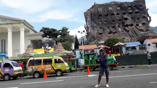 Ikik Transport & Tour - Main Image