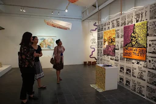 CushCush Gallery - Main Image