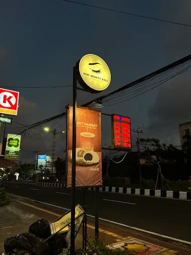 Clay Nail Bar - Main Image