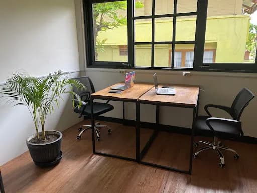 Coworking, kids club, fitness room - Main Image