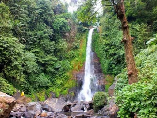MUNDUK TAXI SERVICE - SB BALI TOUR - Main Image