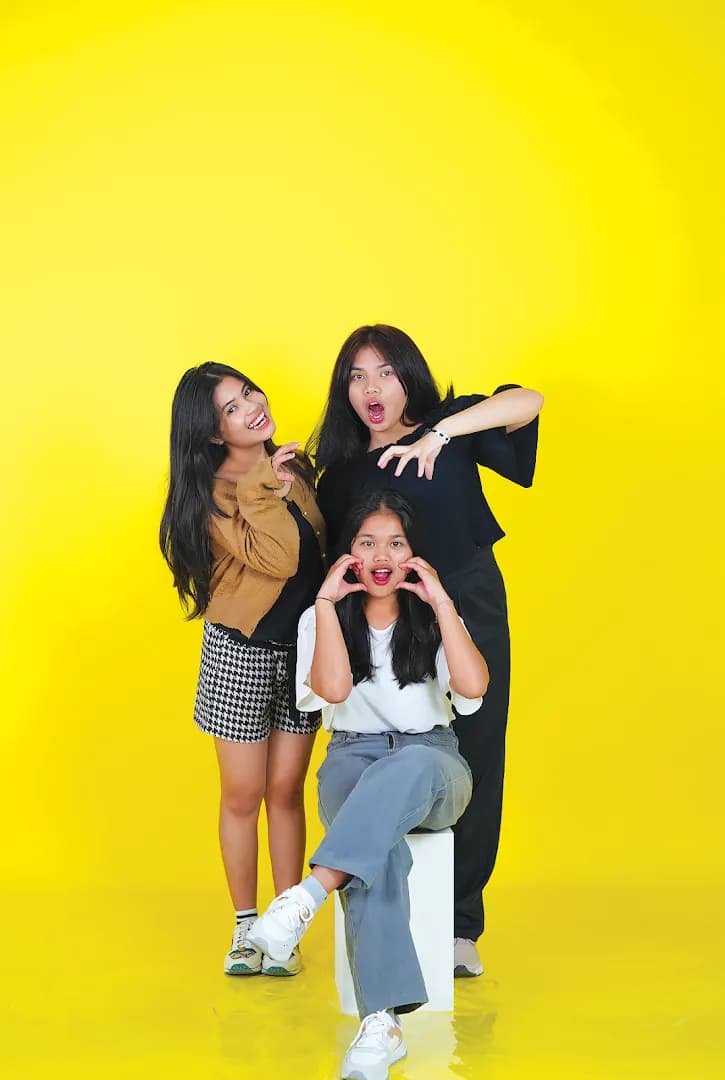 UNV Studio Photo - Main Image